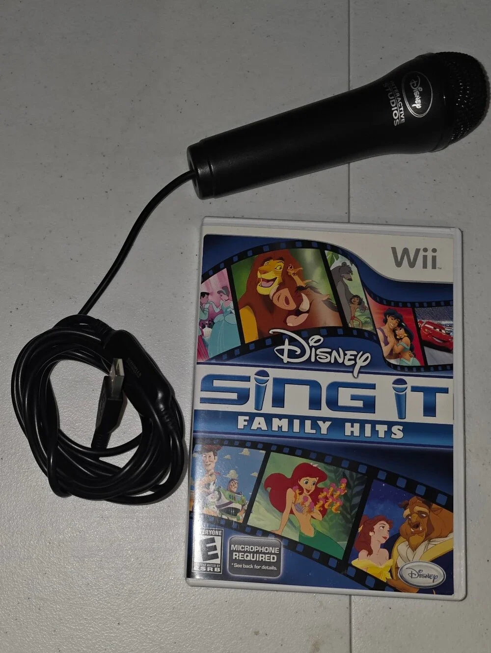 Disney Sing It Family Hits Wii with Black Microphone